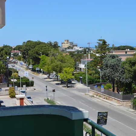 Levante Trani Luaran gambar