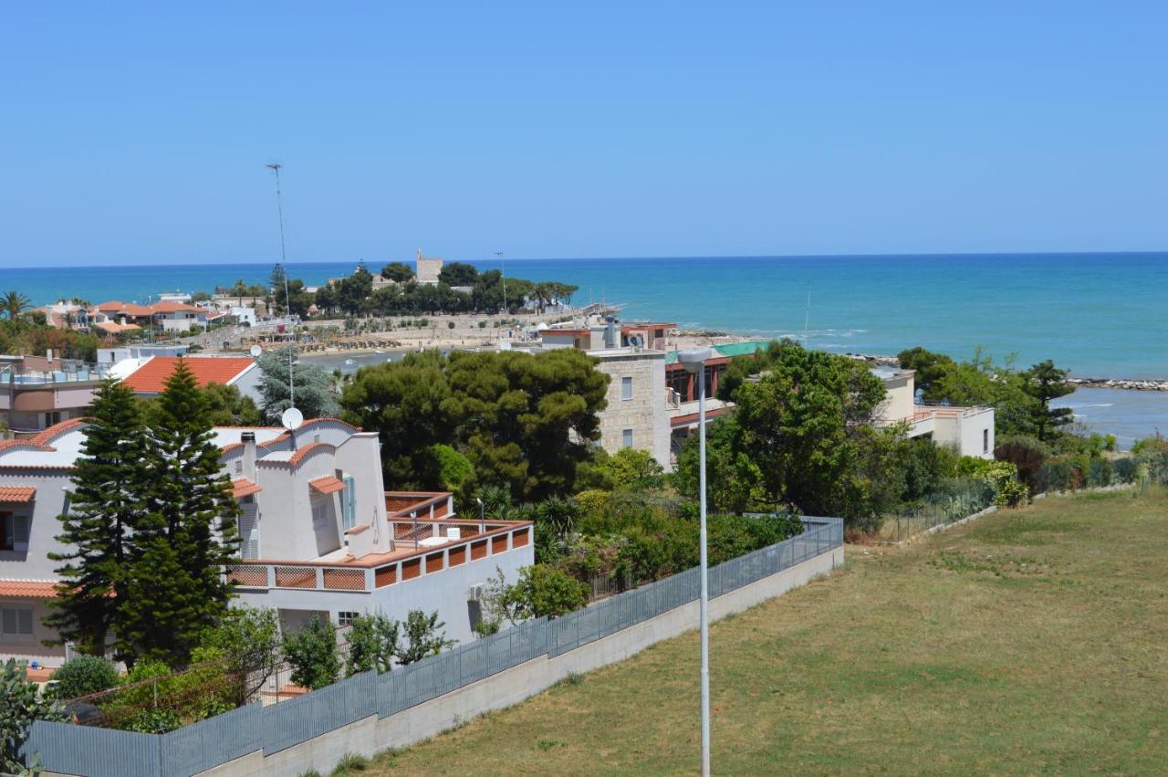 Levante Trani Luaran gambar